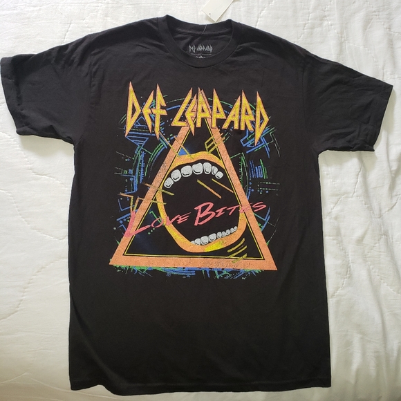 Mens Def Leppard Graphic Crew Neck T-Shirt

M - Picture 2 of 5
